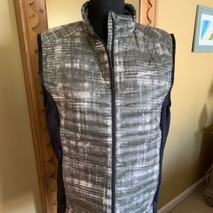 XL Eddie Bauer puffer vest. Only worn a few times.